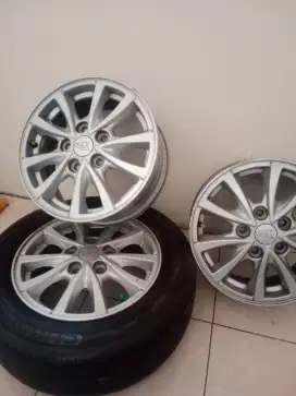 Velg bawaan luxio ring 15