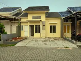 Dijual murah rumah tinggal cluster Benzema Residence 2