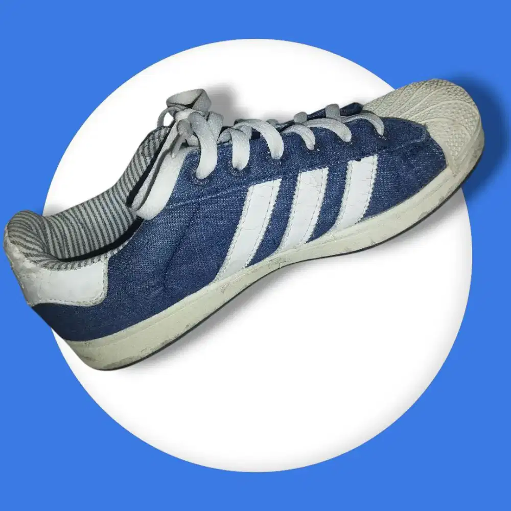 SEPATU ADIDAS BIRU