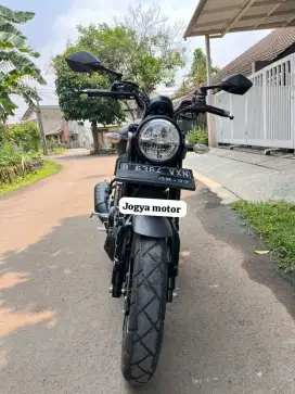 Yamaha XSR Th 2022