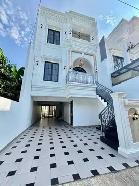 Rumah Baru Siap Huni Dalam Komplek Besar Kavling DKI Jakarta Selatan