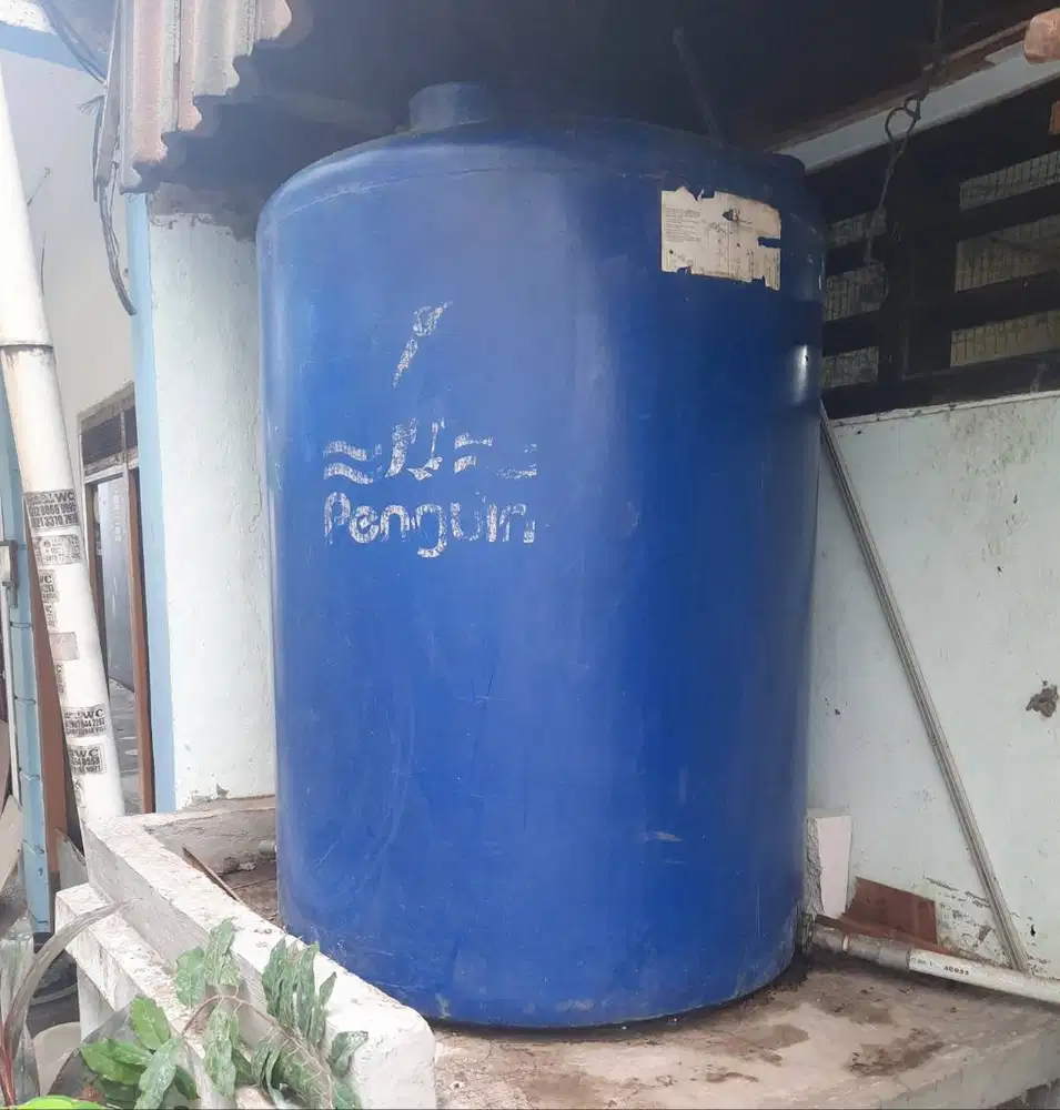 DiJual Tandon Air 650L Penguin