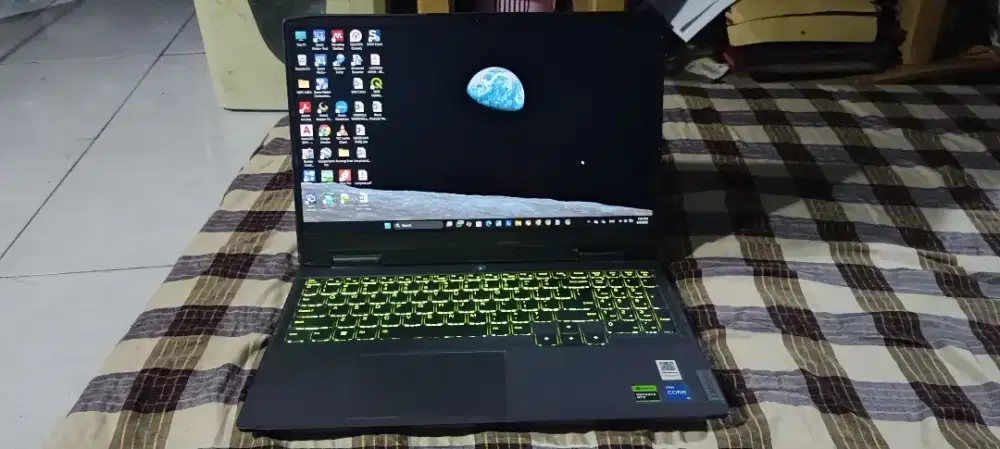 Laptop Gaming Lenovo LOQ 15IRH8