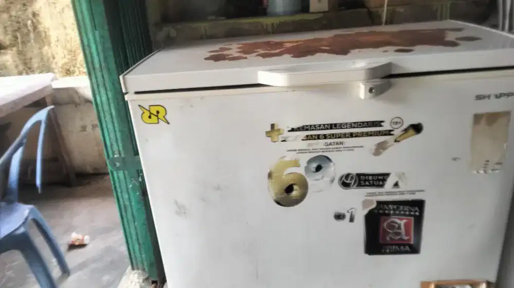 Freezer box 200 liter sharp