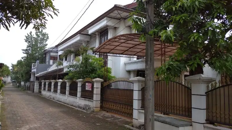 Dijual Cepat Rumah Hitung Tanah di Cluster Elit Pondok Bambu