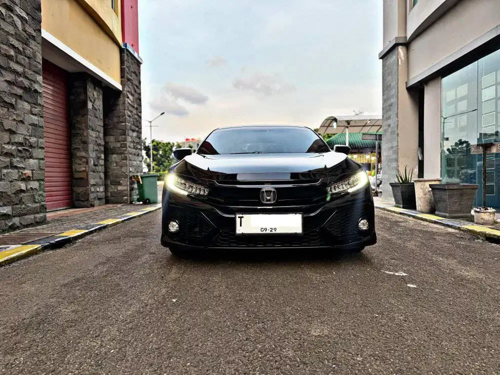 Honda Civic E Hatchback AT 2019