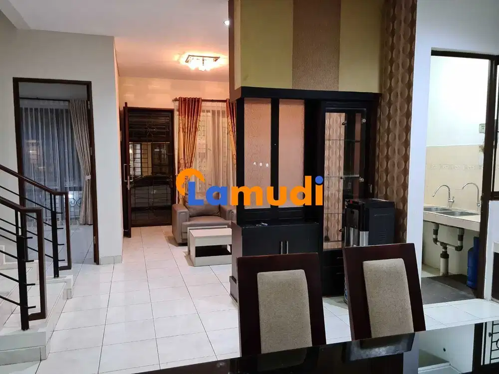 Rumah GreenCove Kawasan Elite Kondisi Bagus