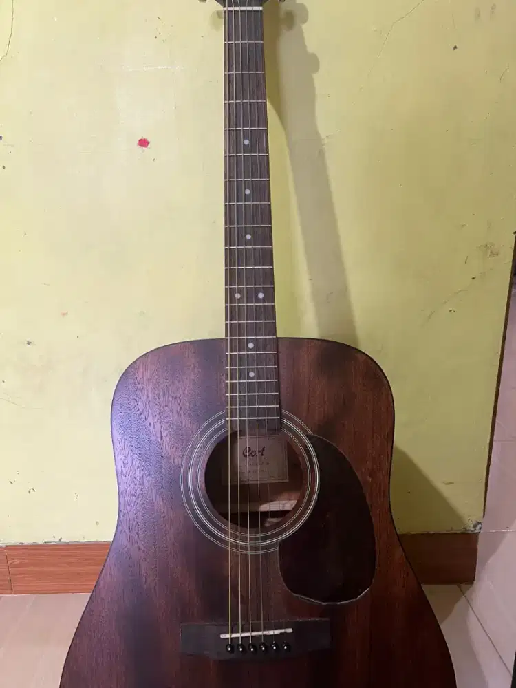 Gitar Cort like new