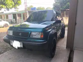 Suzuki Sidekick siap pakai