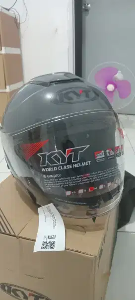 Di jual helm KYT KYOTO R solid