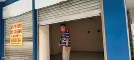 Di sewakan kios gandeng lokasi samping lobby towe D