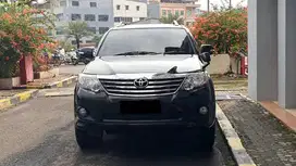 Toyota Grand Fortuner 2.7 V 4x4 AT Facelift NIK 2011 KM331rb Record