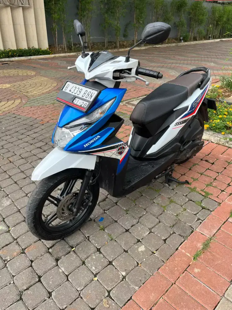 Beat Eco Cbs  Biru Putih  Glossy
