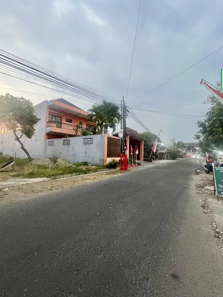 Tanah murah tepi jalan raya dekat transmart maguwo