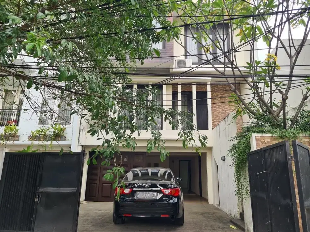 Jual Rugi (BU) Rumah Mewah di Tebet Utara III