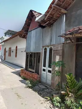 Jual Rumah Cepat Butuh Uang dkt Taman GML
