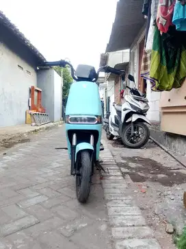 Sepeda listrik uwinfly
