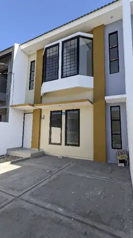DIJUAL RUMAH 2 LANTAI SIAP HUNI DEKAT UPN