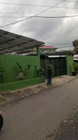Dijual Tanah Bonus Lahan Parkir Dan Kios  Dekat Tol Pondok Pinang