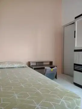 Kost putri Yetty UMS/Surakarta (Siswi/Karyawati)