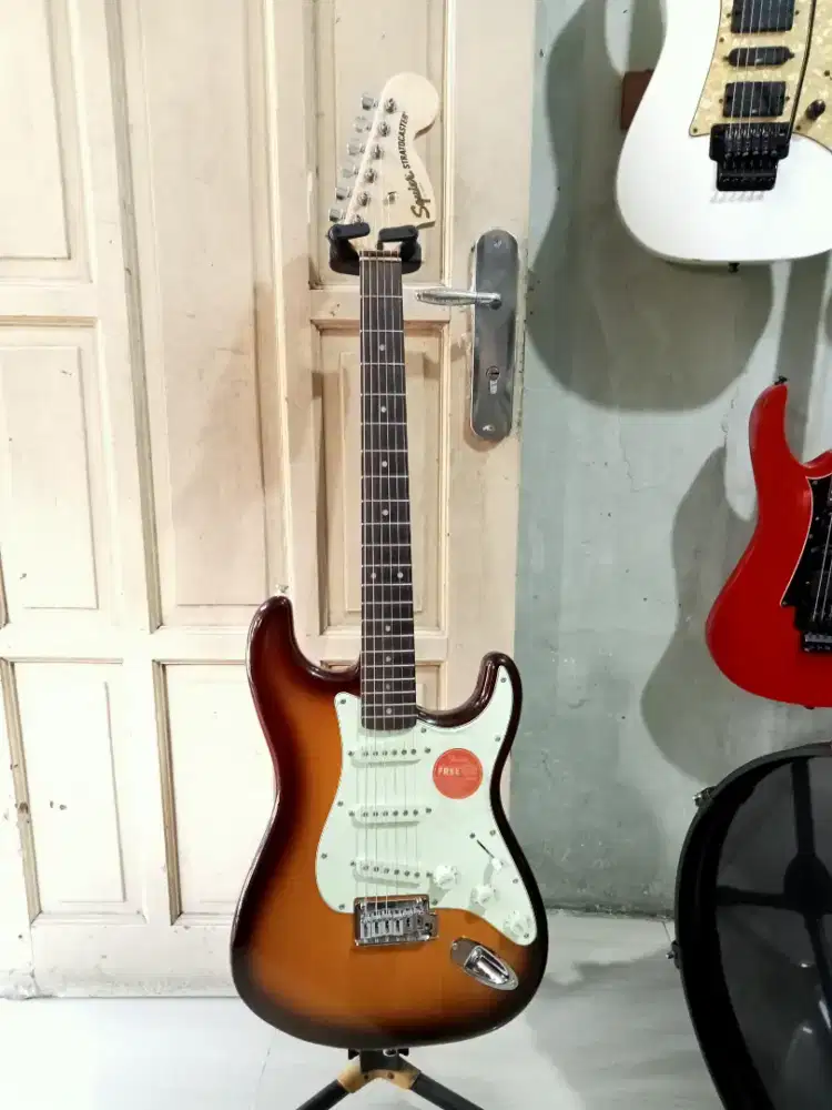 Squier stratocaster aftinyti FSR original