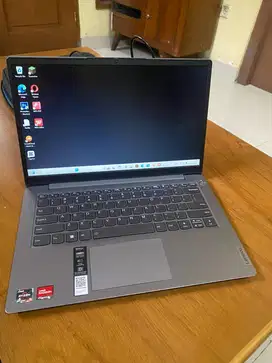 Lenovo ideapad slim 3 8 Giga
