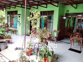 Rumah Ponorogo Tambakbayan Utara Alun Alun