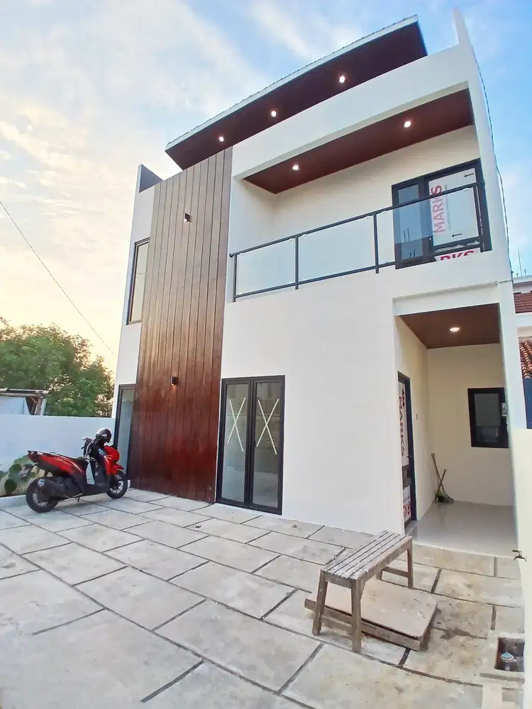Rumah Mewah dan Murah dua lantai