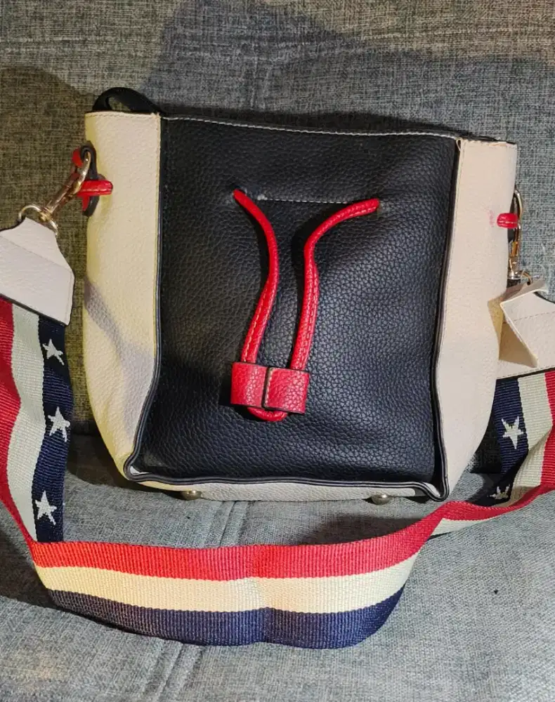 Tas import wanita.