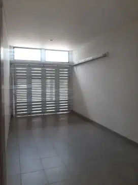 Rumah tinggal siap huni summarecon bandung cluster mewah jual murah