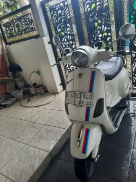 Vespa Piaggio LX 125 Tahun 2012