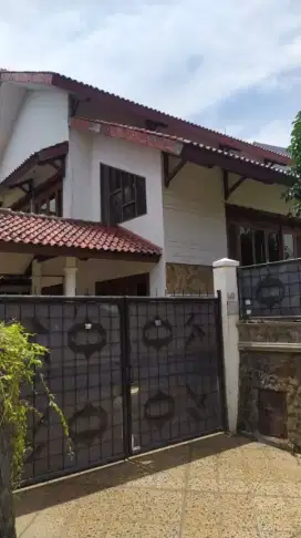 Rumah mewah jual murah dalam komplek AL Duren Sawit Jakarta Timur
