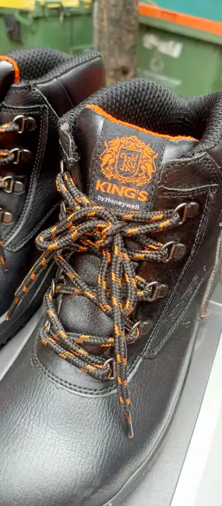 Sepatu safety KING original