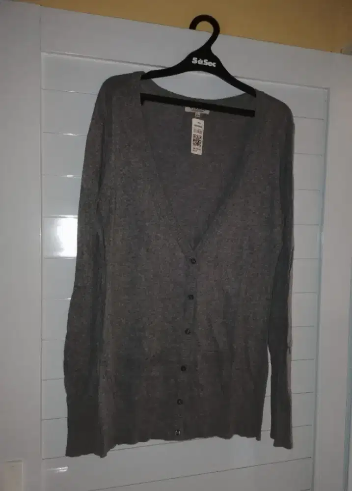 Cardigan baruuu