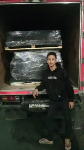Kerja keras buat biyayain adik