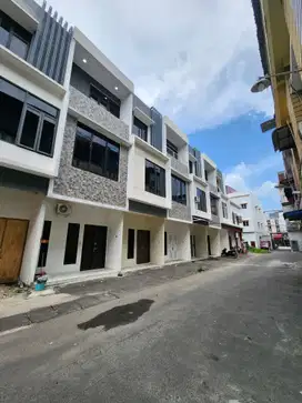 Townhouse Komplek Global Haus Siap Huni Jl Tuasan Dkt Pancing