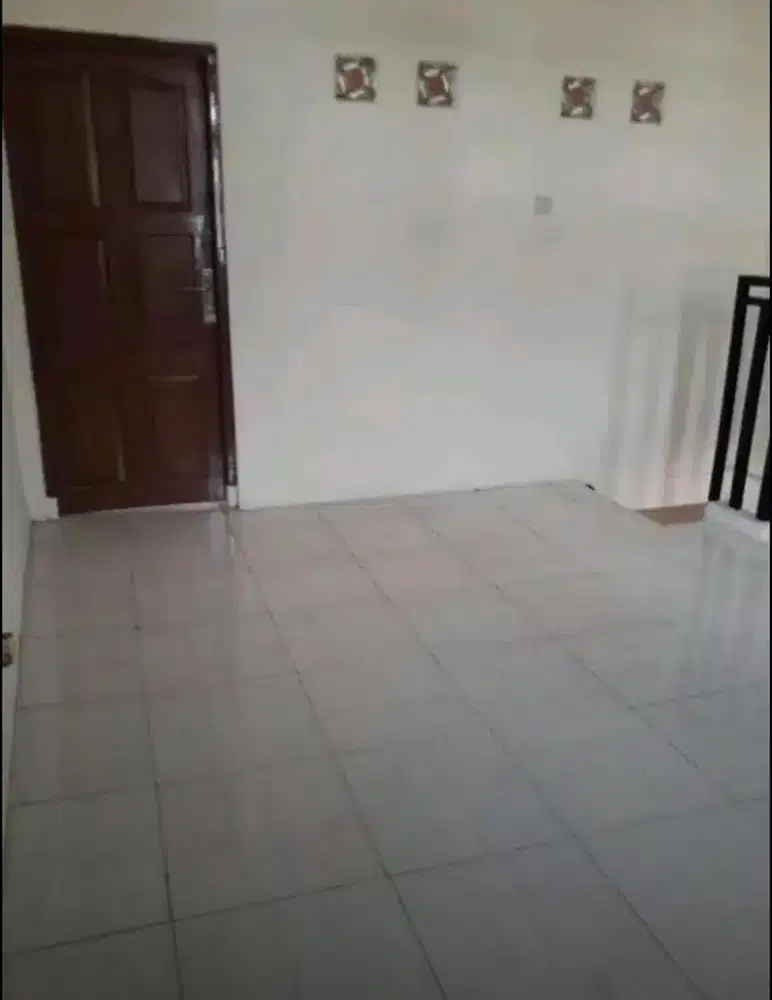 Disewakan Rumah di Taman Cibodas Jl Cisadane 1 no 70, Harga bisa nego