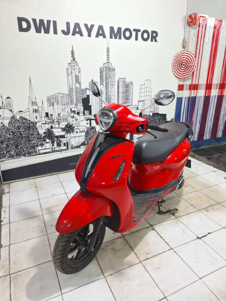 YAMAHA GRAND FILANO 2023