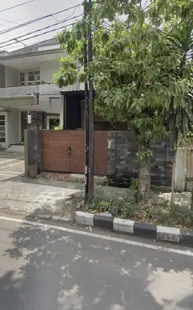 Disewakan / Dijual Rumah Siap Huni di Nol jalan Sidoarjo Kota