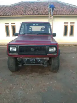 Mobil Bekas Feroza