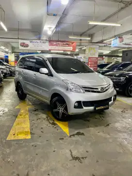 KM 91rb Daihatsu Xenia R MT Manual 2012 Terawat