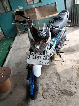 SUZUKI SATRIA F