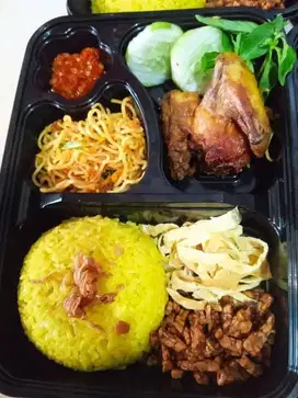 Nasi kuning Bento