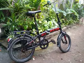 Sepeda lipat uk.16 masih bagus
