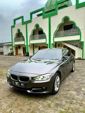 TERMURAH BMW 320i F30 Sport 2014 Bs Tuker Tmbh