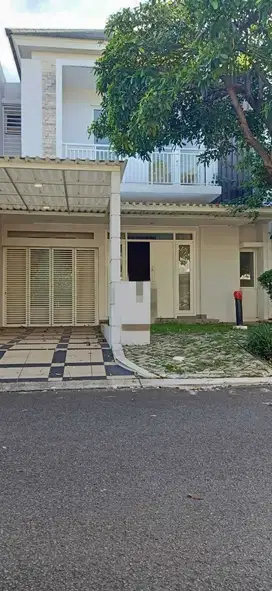 Jual cepat rumah di acasia summarecon bekasi Lt 136m