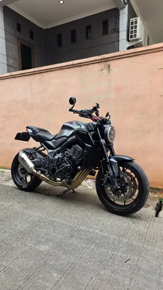 Honda CB650R Neo Sport Cafe 2023 Black Edition ABS