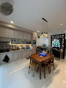 Rumah Bagus Sudah Renov Hadap Selatan di Prestigia Eminent Bsd City
