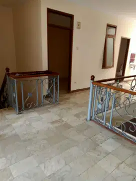 (BIG SALE) RUMAH CIUMBEULEUIT, BANDUNG, 2 LANTAI BANGUNAN BARU (NEGO)