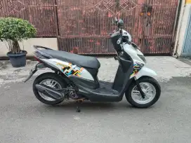 Honda Beat pop f1 tahun 2015 mesin halus plat 2027